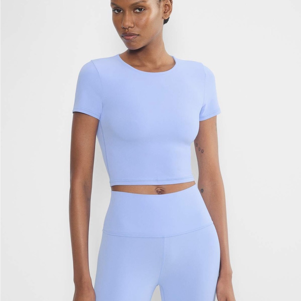 ARITIZA BUTTER Essential Waist T-Shirt